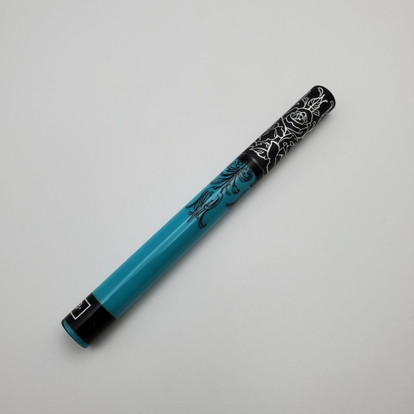 Kat Von D Everlasting Matte Liquid Lipstick Dreamer Turquoise Blue - Picture 2 of 6
